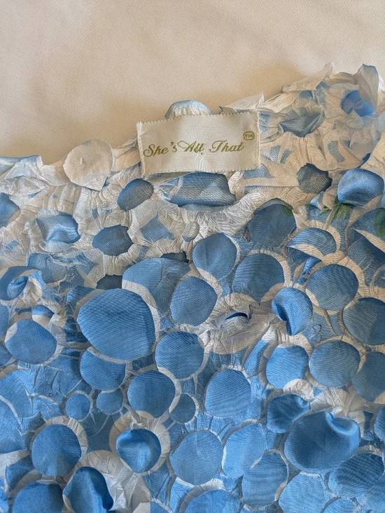 She's All That Blue Mosaic Top w/ Unique Bubble Fabric- One Size Fits Most - Picture 3 of 4